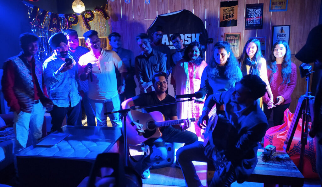 List of Top Poetry Open Mic in Delhi For Making Your Weekends Special Toplisters